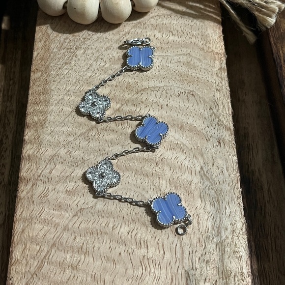 Sterling silver 925 Blue and Silver clover Flower Bracelet 7.5 in